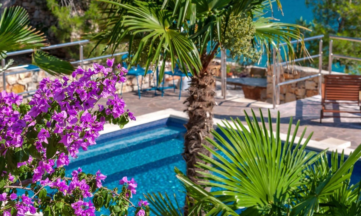 Cove Osibova (Milna) House | Hidden Heaven Private Resort - Beheizter Pool by Interhome