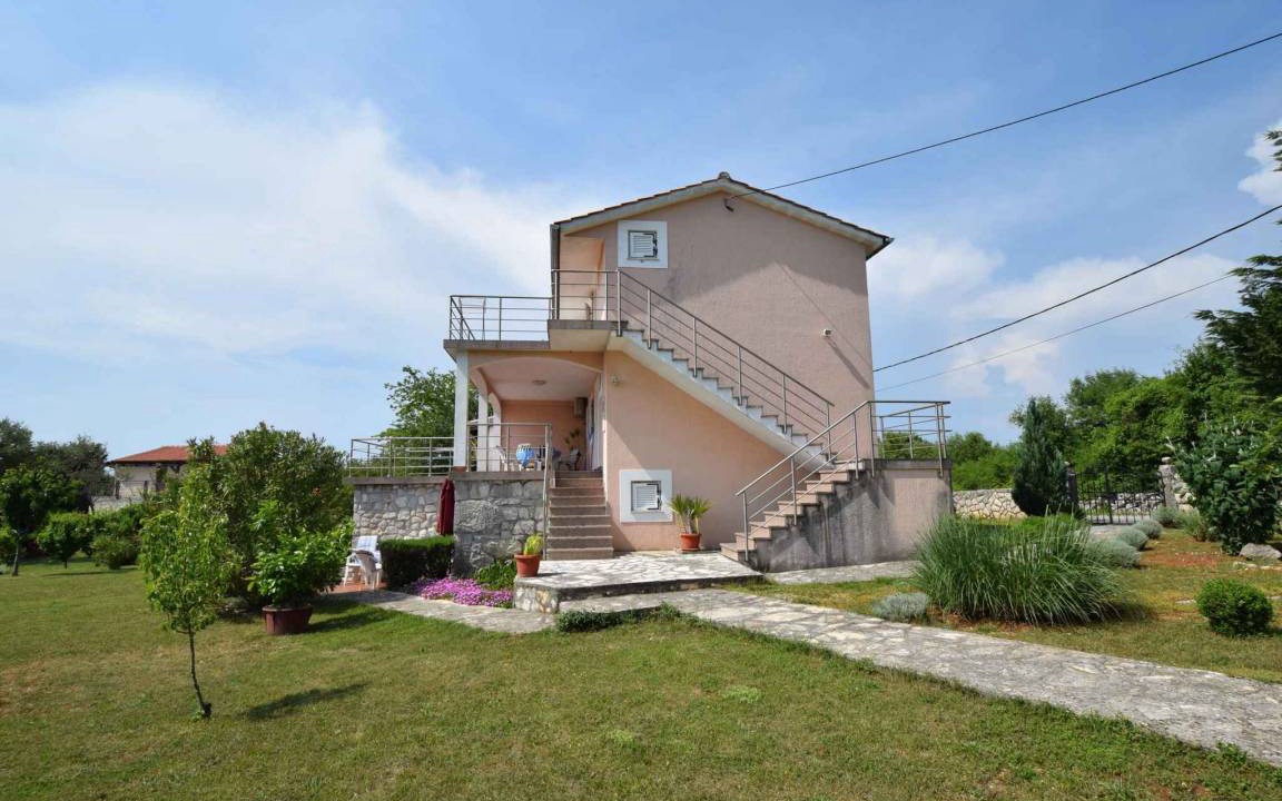 Sveti Ivan Dobrinjski Apartment | Holiday apartment with balcony