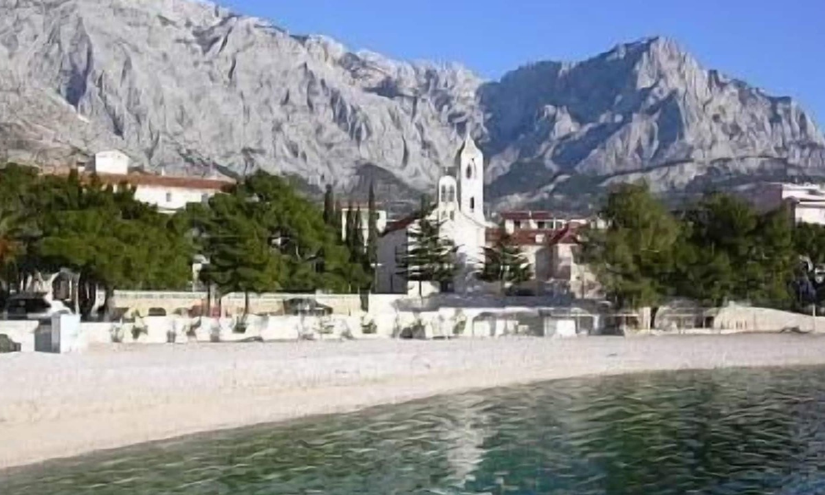 Baska Voda Apartment | Holiday apartment Bast for 1 - 2 persons with 1 bedroom - Row house