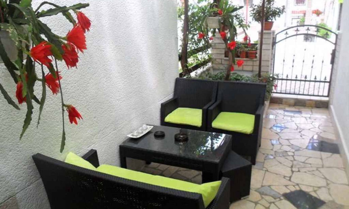 Brulo Apartment | Holiday apartment with terrace