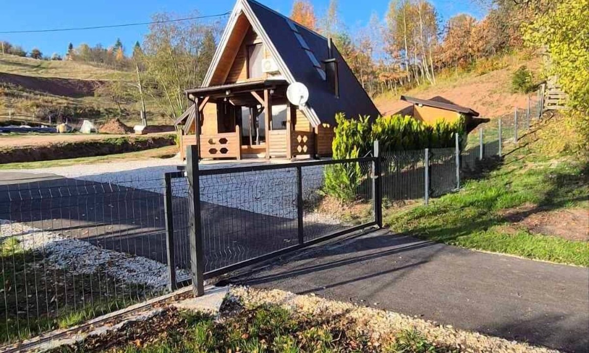 East Sarajevo Cottage | Holiday cottage in nature, large yard, barbecue and parking, peace and view