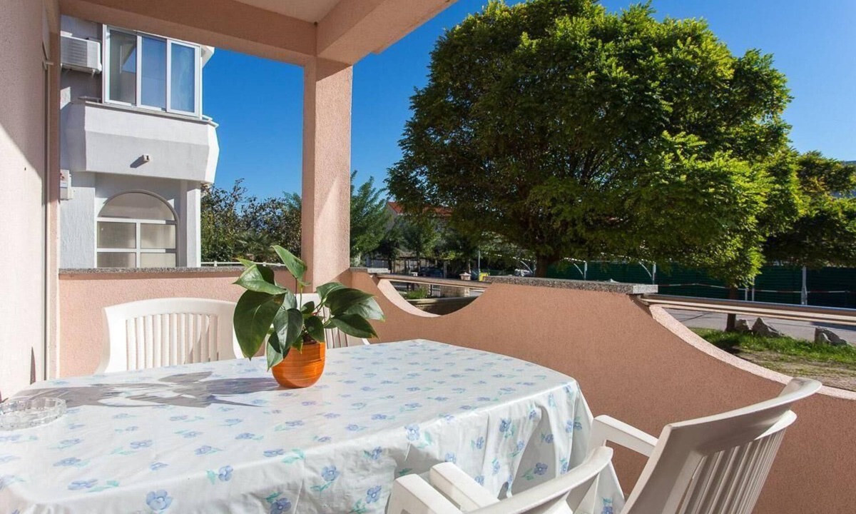 Jurandvor Apartment | Holiday flat "Mrakovcic2" with terrace