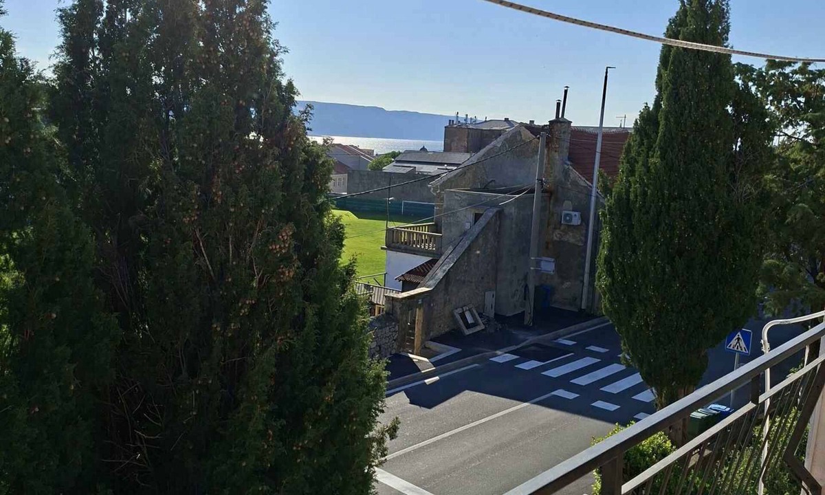 Senj Apartment | Holiday flat with balcony and sea view