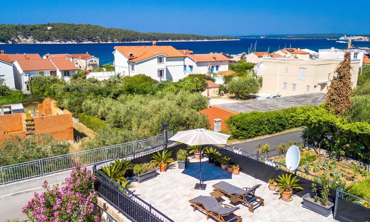 Barbat na Rabu Villa | Holiday Home Capella - Rab by Villas Guide
