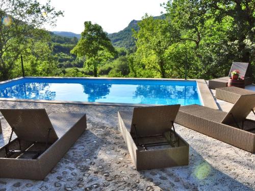 Kotli House | Holiday Home Istrien Traditionelles Steinhaus 6 by Interhome
