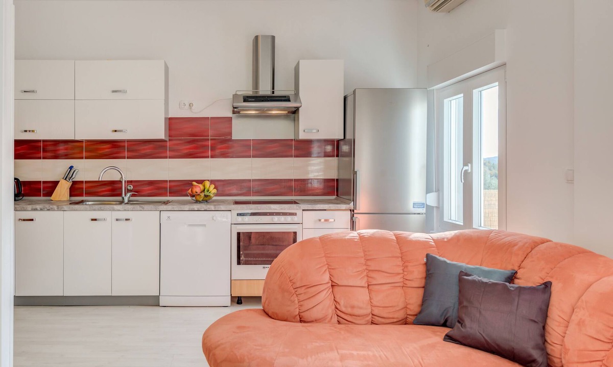 Tugare House | Holiday home Kristina