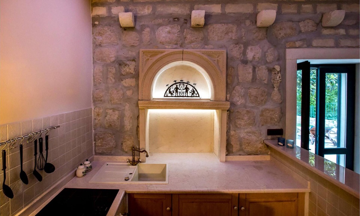 Trsteno House | Holiday Home La Dorada - Two Bedroom Holiday Home with Terrace and Garden View