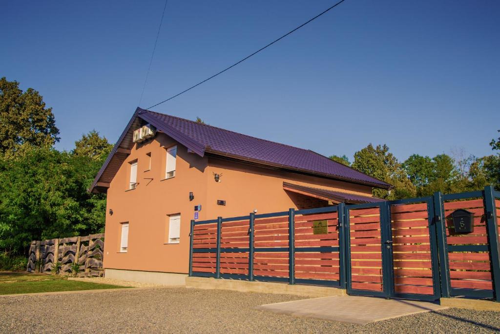 Cacinci House | Holiday Home Monte Papuk