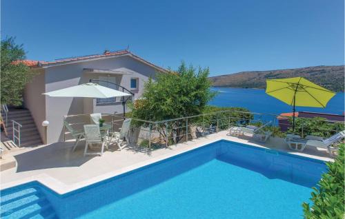 Poljica House | Holiday Home Poljica With Sea View 333