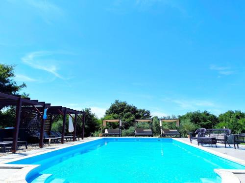 Divsici House | Holiday Home Stancija Negricani Ferien und Hochzeiten Immobil by Interhome