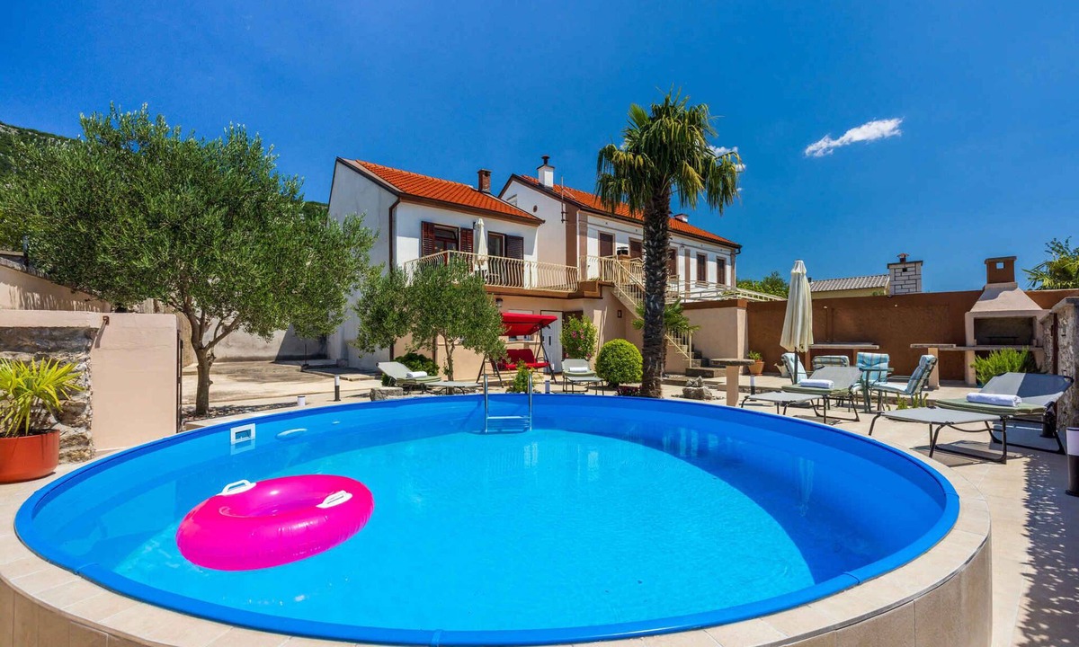 Vinodolska opcina Villa | Holiday home with swimming pool and large sun terrace