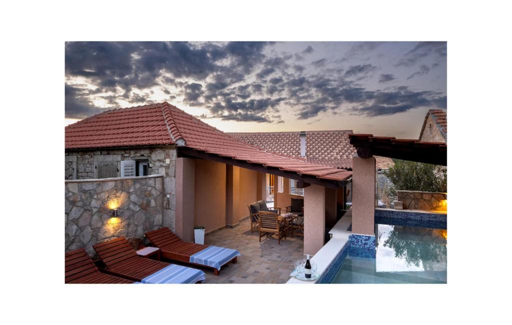 Zastrazisce House | Holiday homes in Zastražišće, Croatia