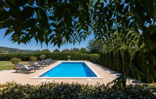 Prolozac House | Holiday house Anetta with 5 bedrooms