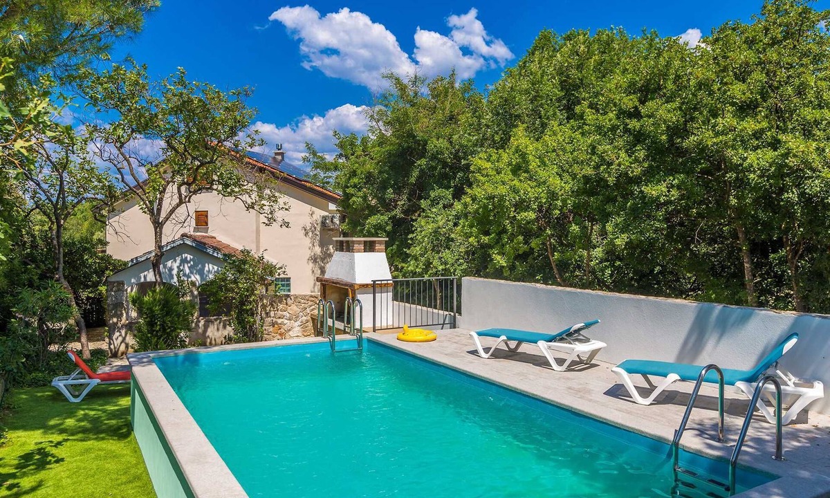 Omisalj House | Holiday house DUNJA with private pool
