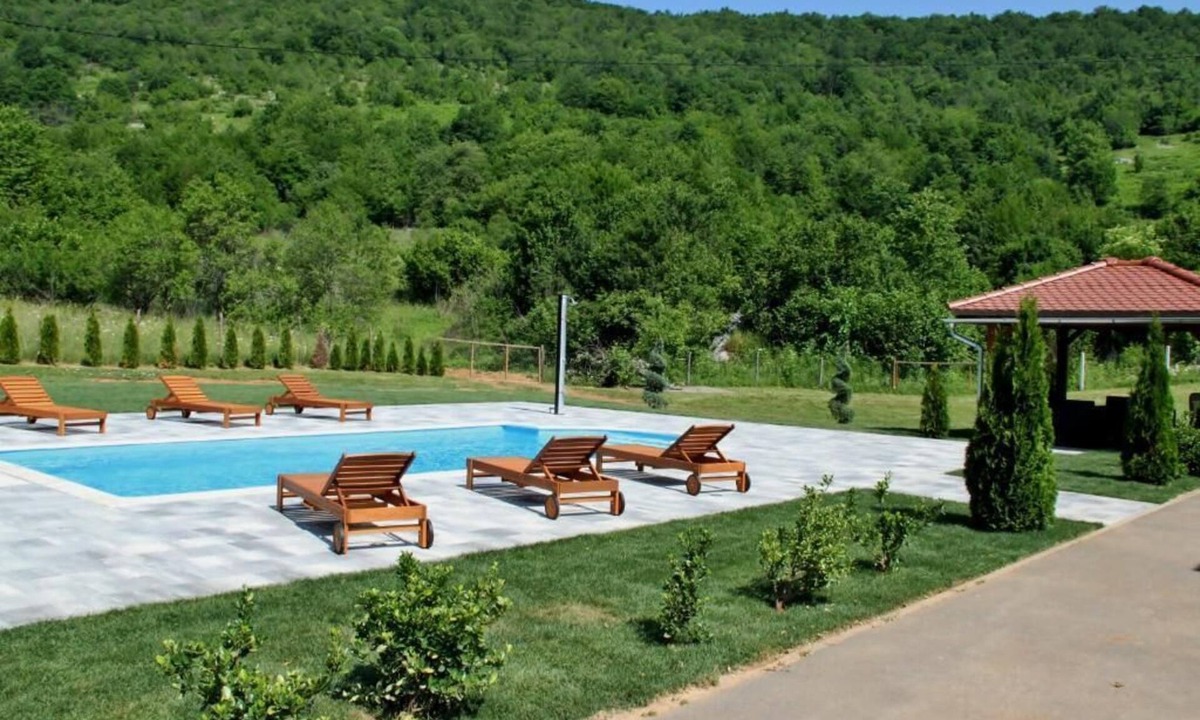 Otocac House | Home in nature with pool, barbecue and entertainment amenities
