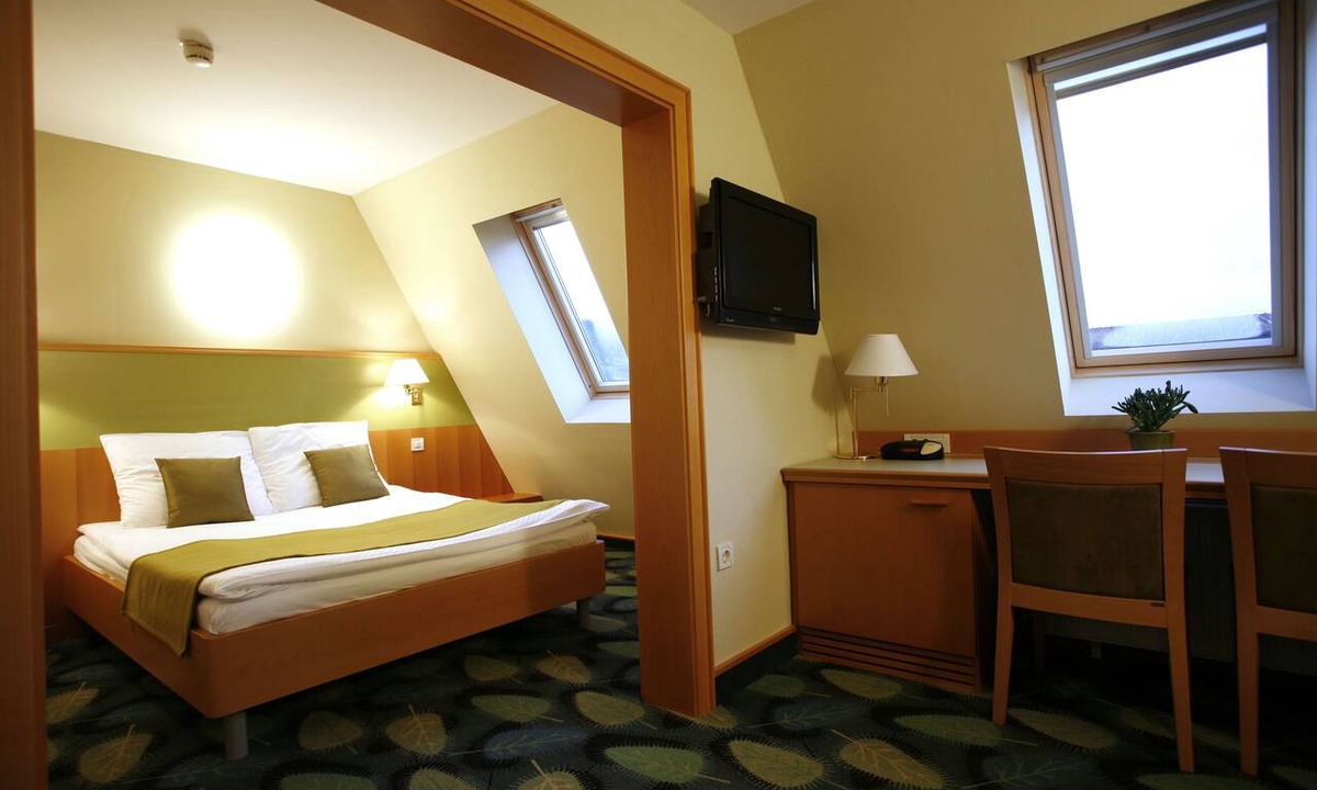 Dolenjske Toplice Hotel | Hotel Kristal - Terme Krka