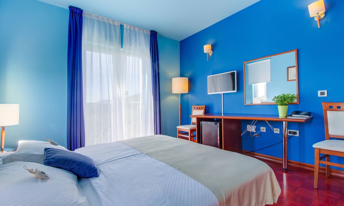 Nerezine Hotel | Hotel Manora
