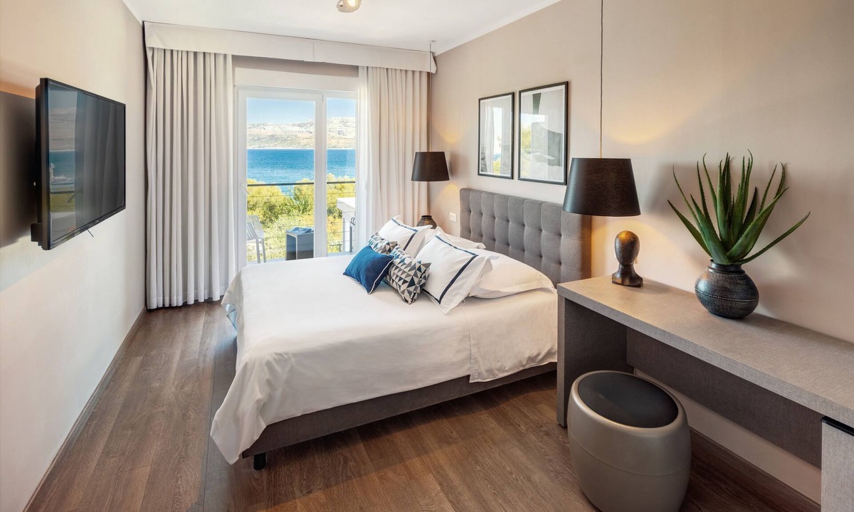 Supetar Hotel | Hotel Osam