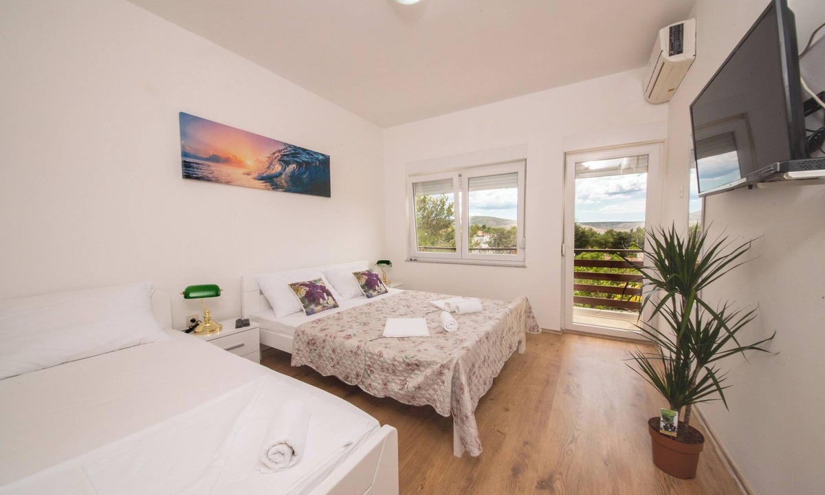 Starigrad Hotel | Hotel Riviera