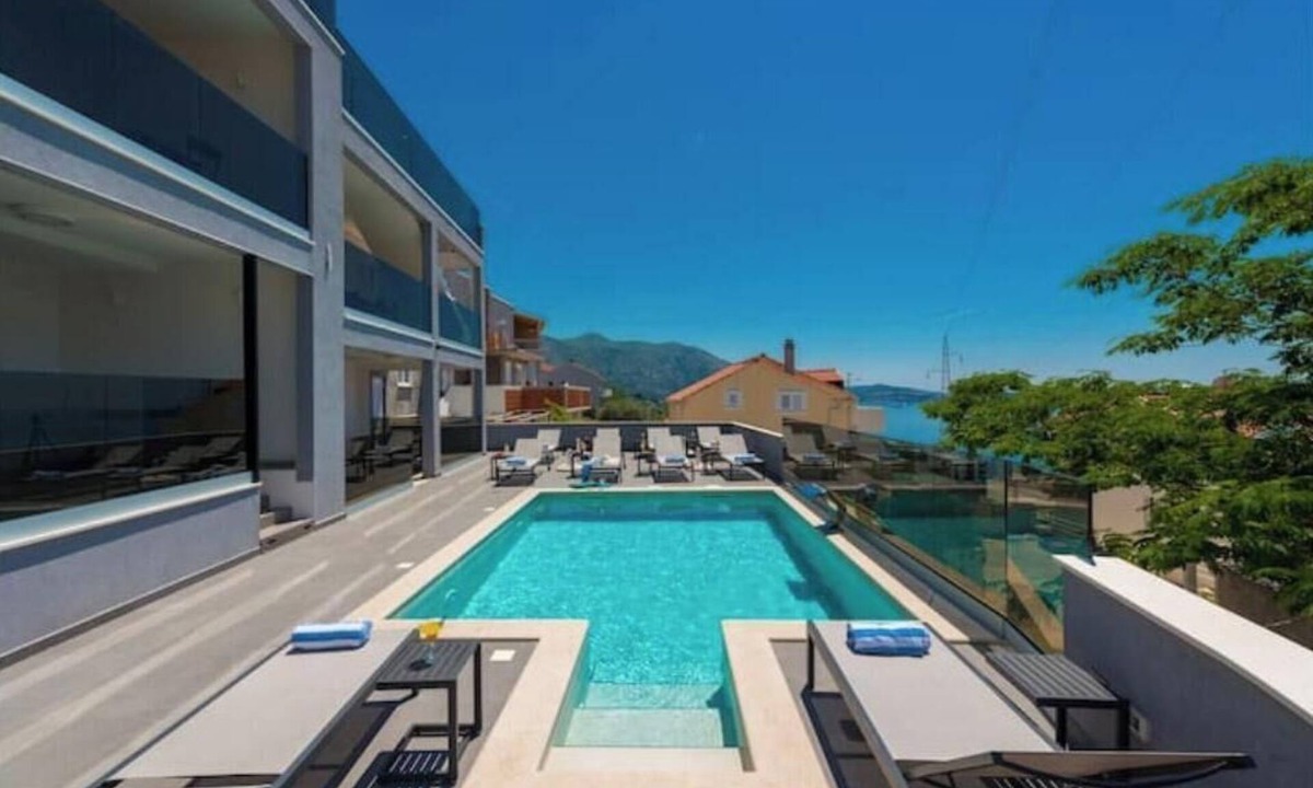 Mlini Villa | Villa Poco Loco -Comfort Two Bedroom Apartment