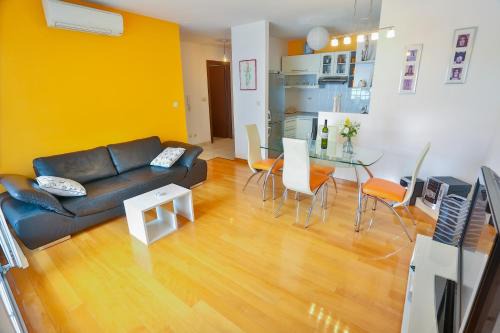 Znjan Apartment | Ibis Apartment