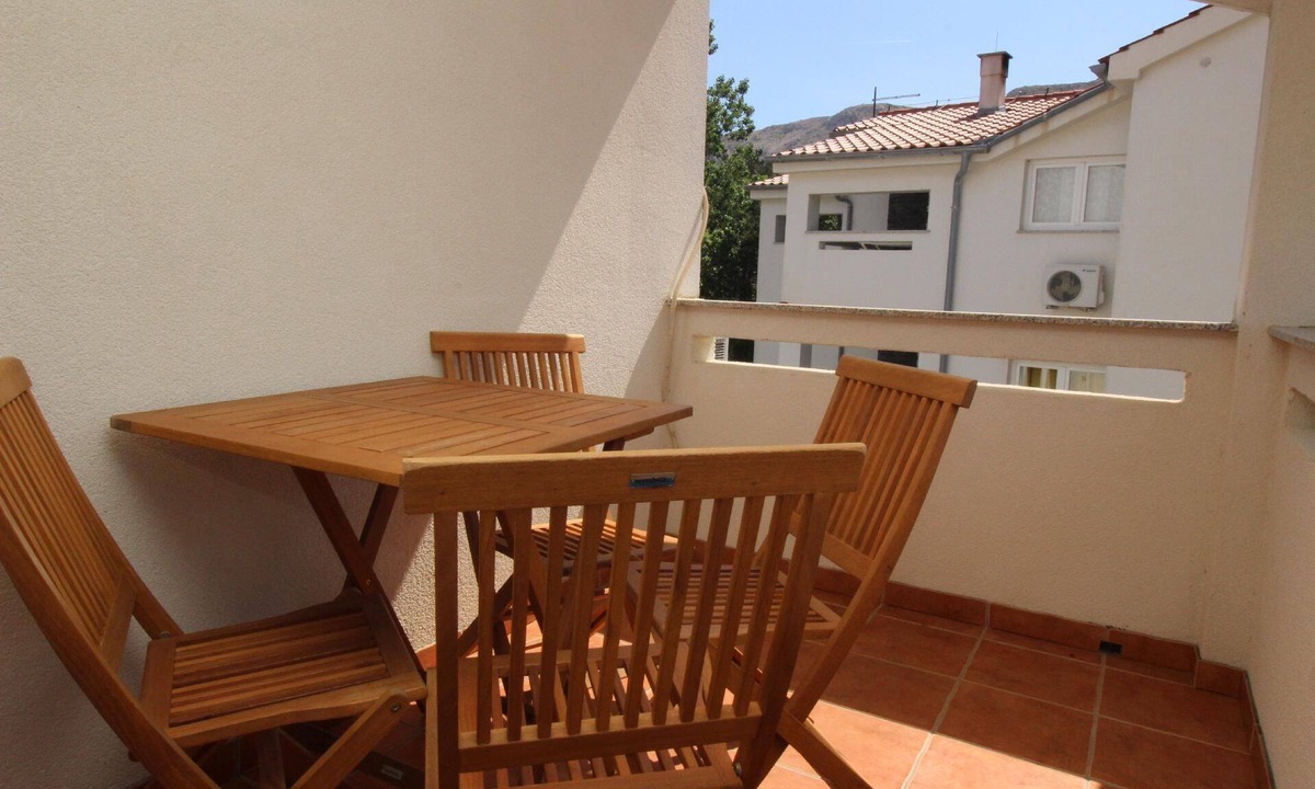 Jurandvor Apartment | Knezevic" holiday flat with balcony