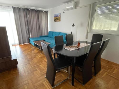 Cizici Apartment | Kristina Apartmanház