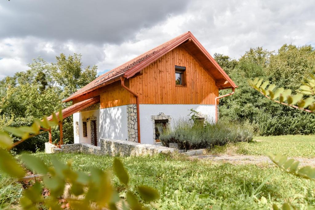 Ludbreg House | Kuća za odmor Petra s dvije jedinice