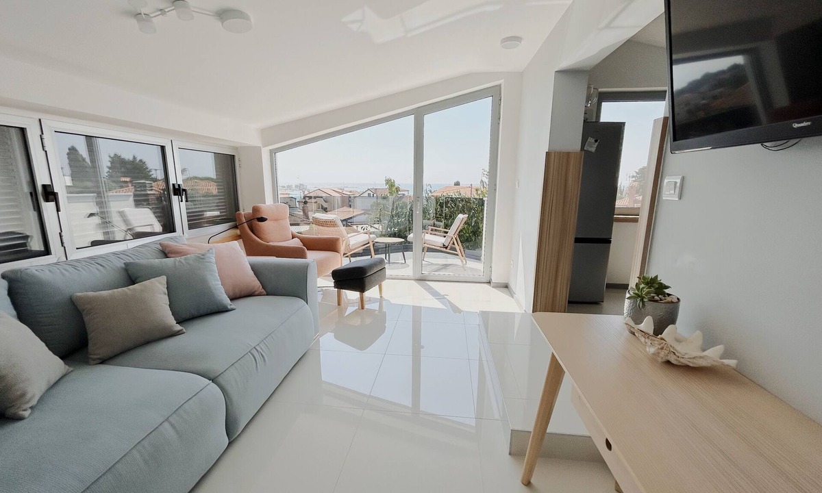 Zambratija Apartment | Last Season Dates/Oct 6-17/Luxury Sea-View Stay