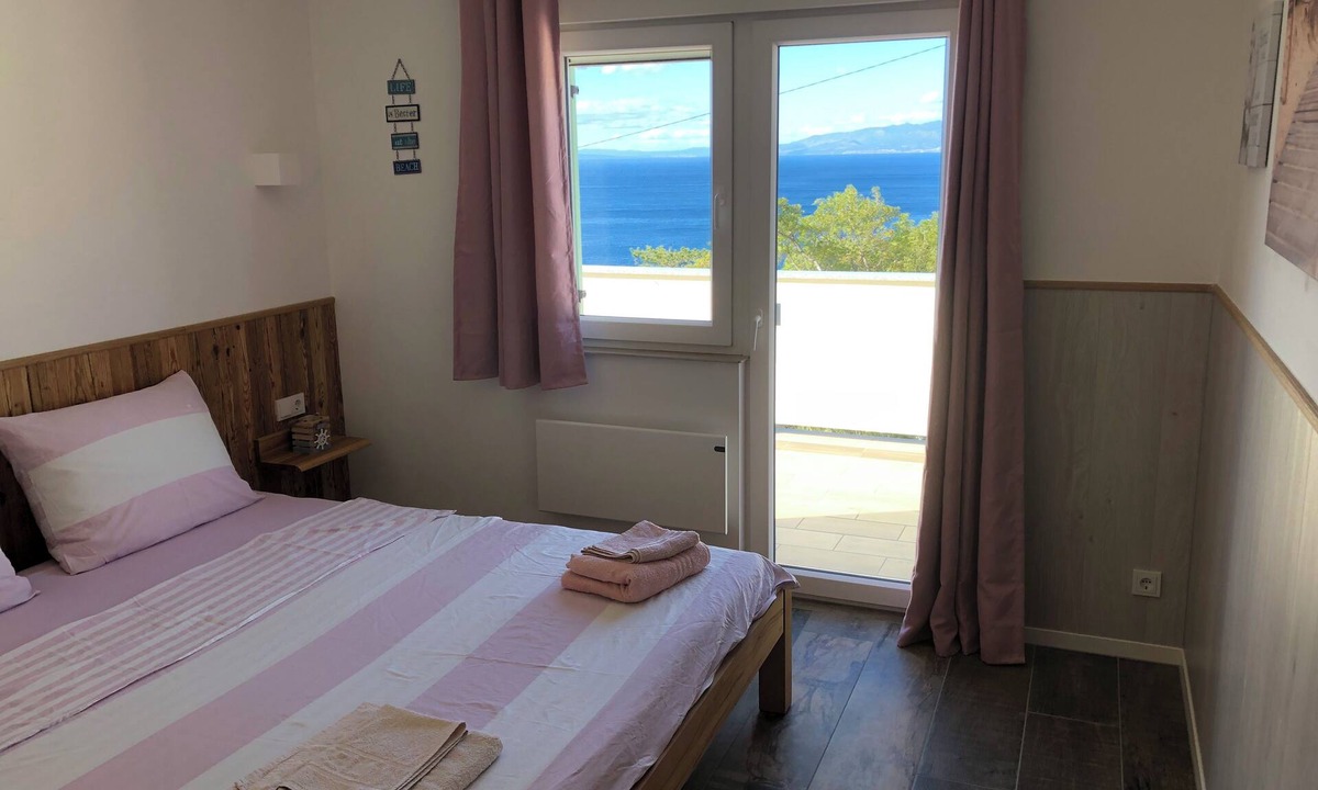 Sveti Juraj Apartment | LOVE Cozy studio with a great sunset/sea view away from the crowds