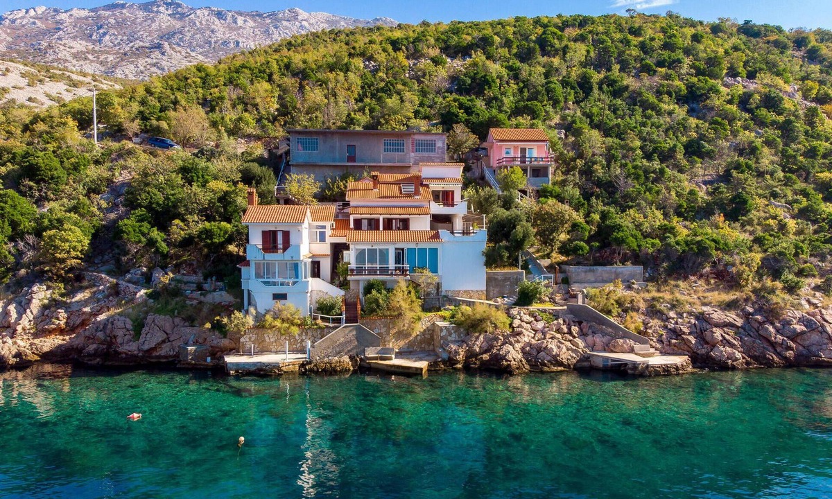 Stinica Apartment | Lovely apartment in Jablanac with WiFi