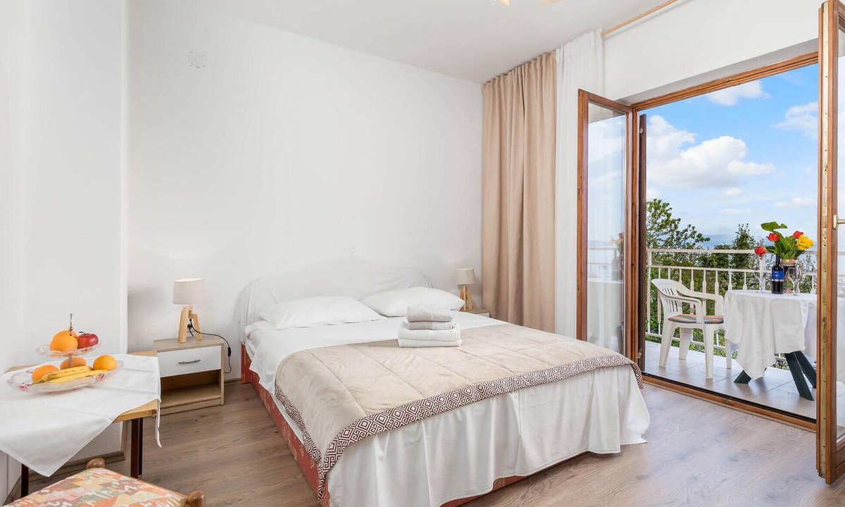 Opric Apartment | Lovely apartment in Lovran with WiFi