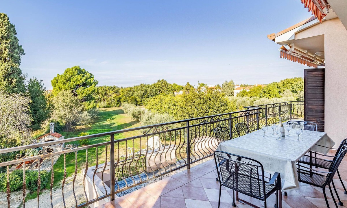 Medulin Apartment | Lovely apartment in Medulin with WiFi