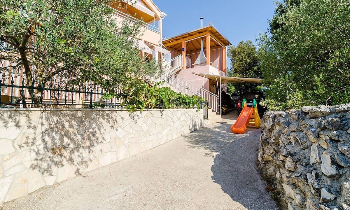 Banici Apartment | Lovely apartment in Slano with house sea view
