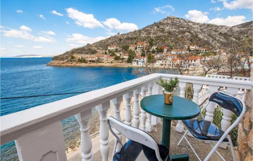 Senj Apartment | Lovely Apartment In Starigrad With House Sea View