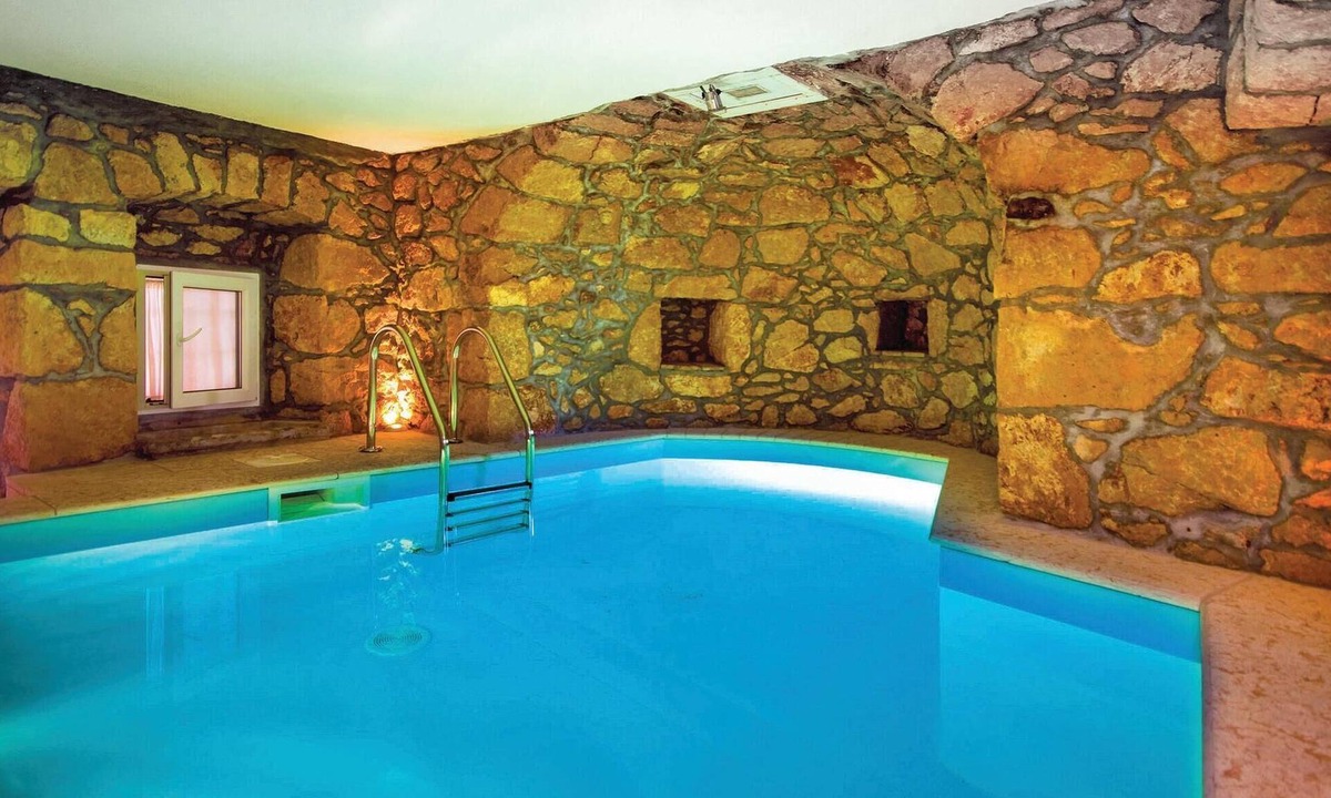 Obrs House | Lovely home in Moscenicka Draga with WiFi