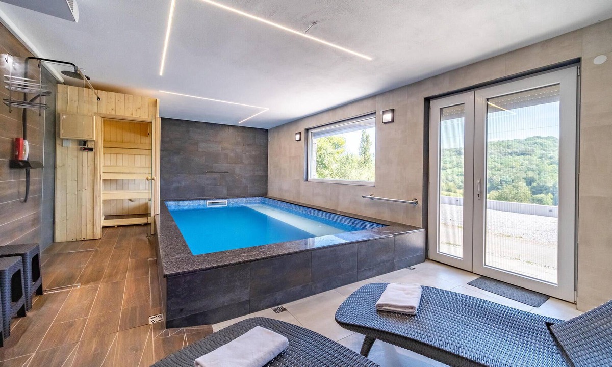Donji Skrad House | Lovely home in Sculac with sauna