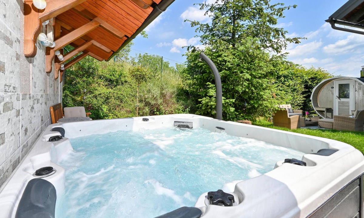 Zagreb House | Lovely home in Zagreb with sauna
