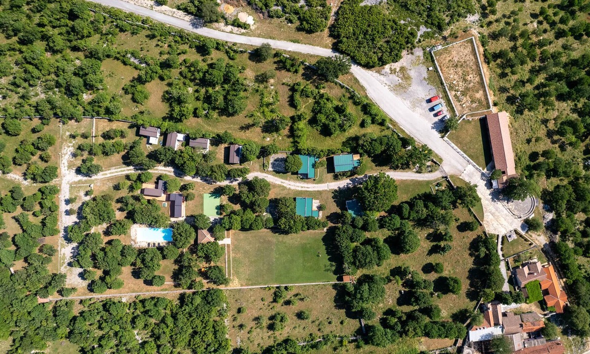 Krusevo House | Lovely (sta)caravan in Obrovac