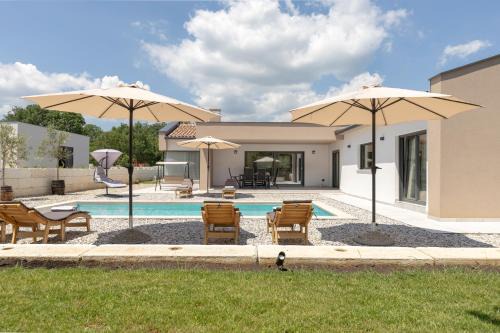Becici Villa | Lumiére