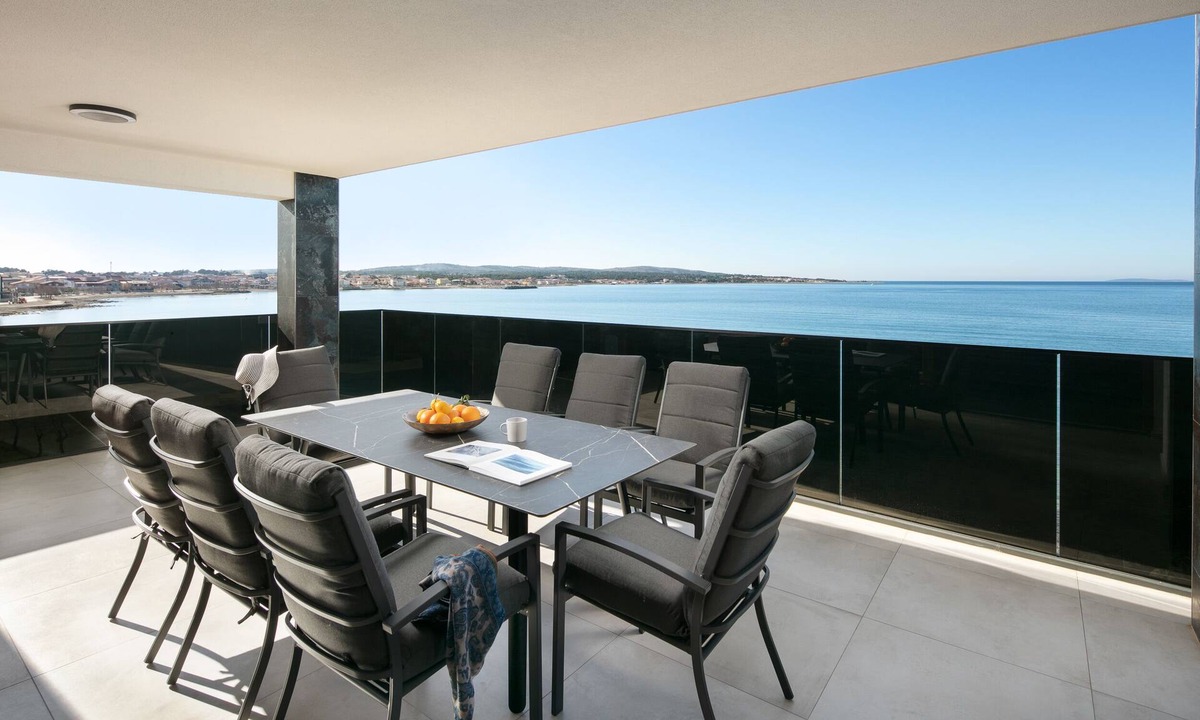 Vir Apartment | Luxe 5-Star Retreat: 4-Bed Apt. with Panoramic Sea View and 2 swimming pools
