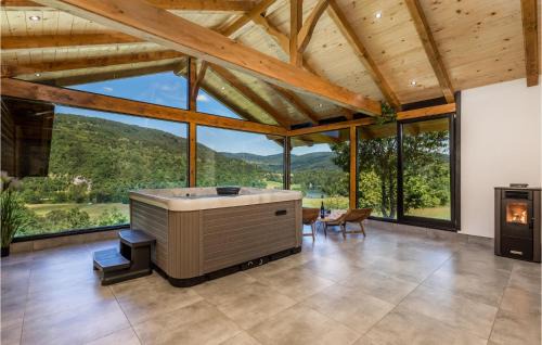 Klanac House | Luxurious Home In Severin Na Kupi With Sauna