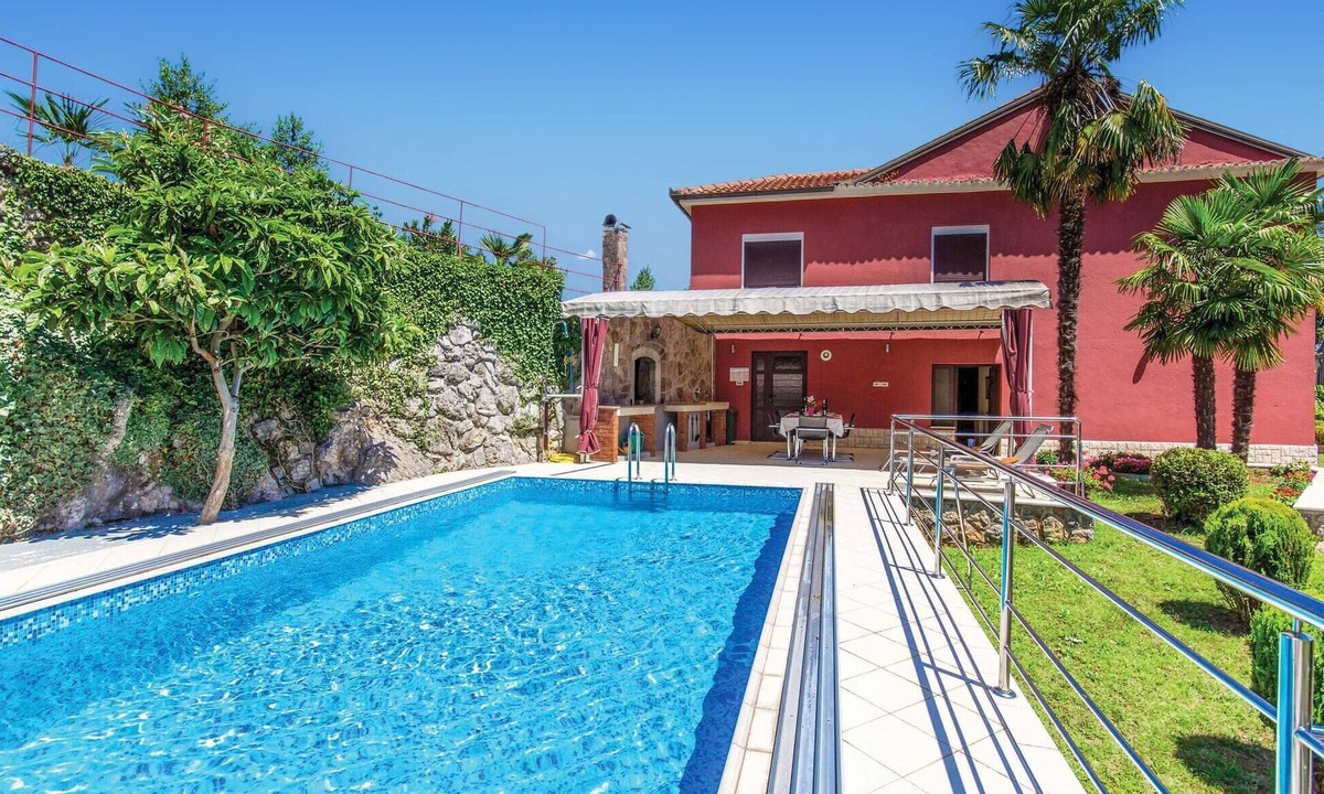 Pobri House | Luxurious home in Pobri with private swimming pool, can be inside or outside