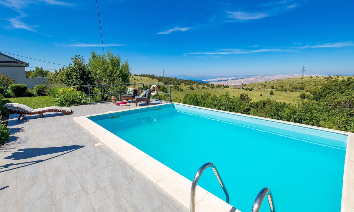 Vratarusa House | Luxurious home in Senj