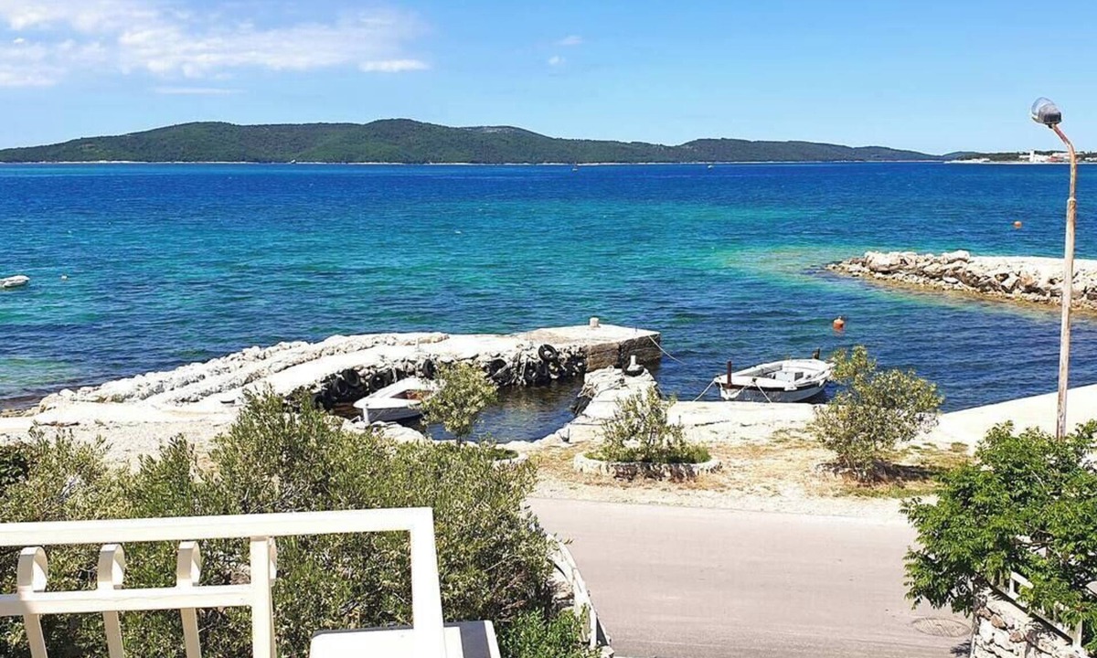 Brodarica Villa | Luxury 3-Bedroom Beach Villa with Sea Sunset Views, Sibenik