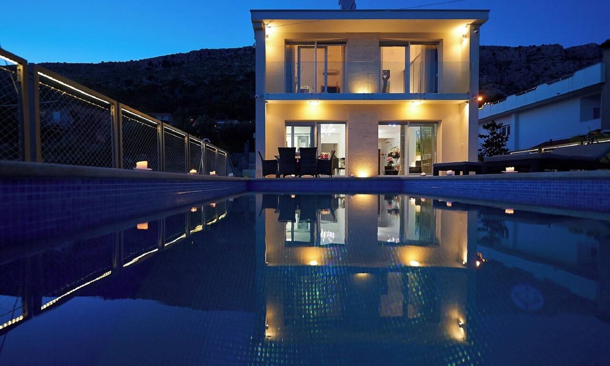 Jesenice Villa | Luxury 5-Star Villa Maranata/Pool, Sea View, Spa, Gym, Pet-Friendly near Split