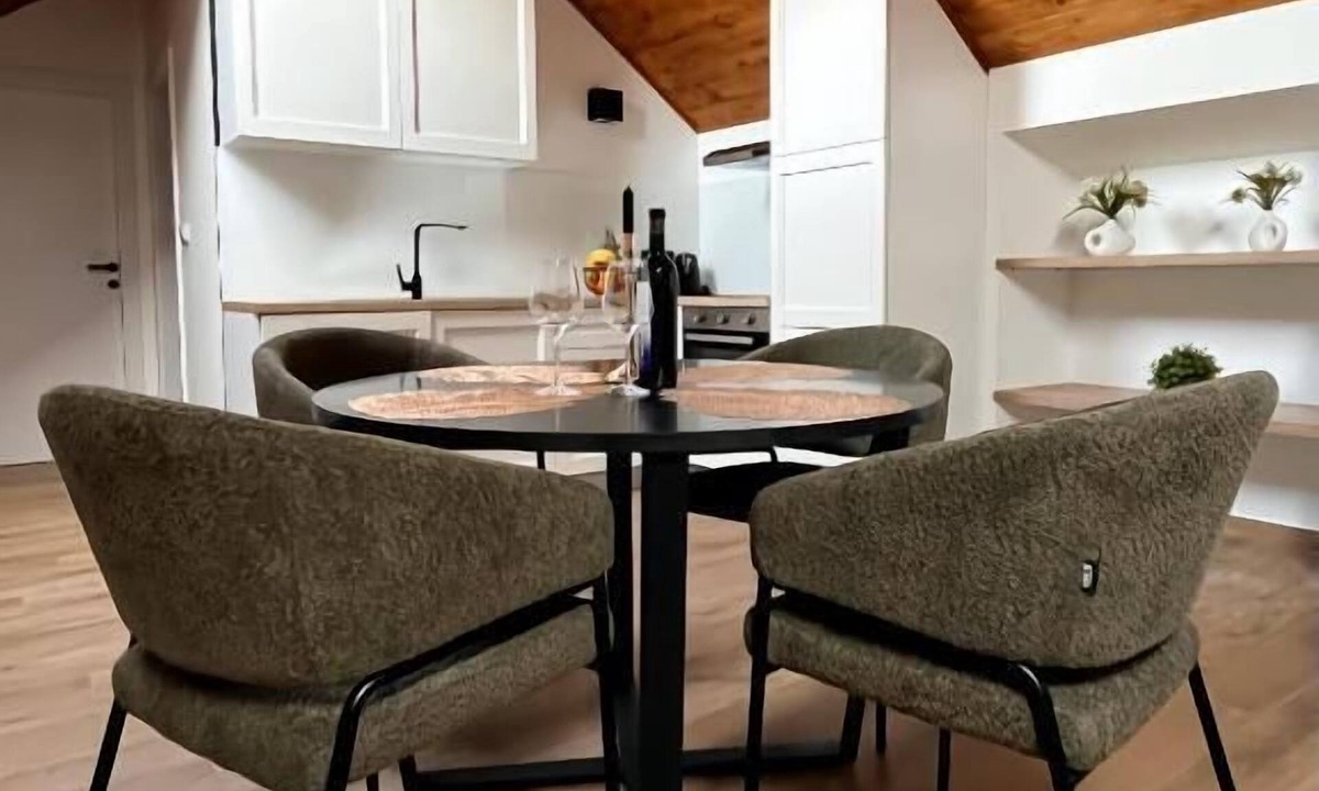 Sinj Apartment | Luxury apartments White house