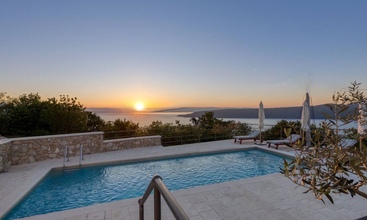 Zagore Villa | Luxury Villa Emily sea view by Villas Guide