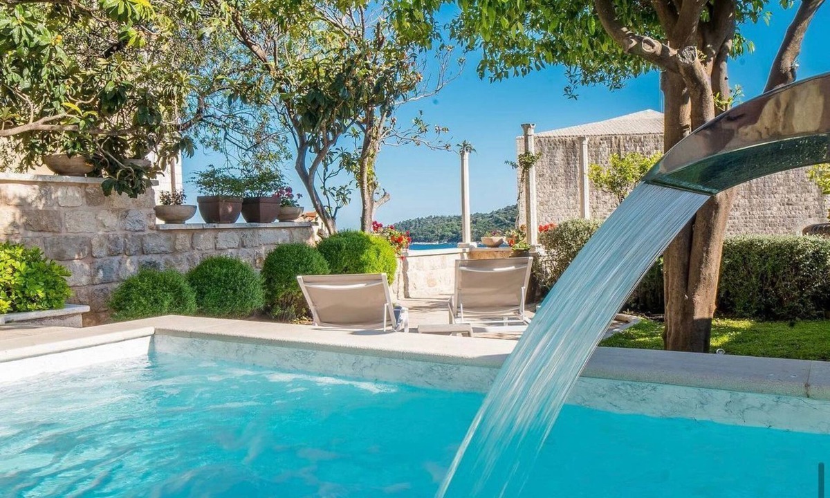 Ploce House | Luxury Villa Next to the City Walls for 8 Persons with Pool/Sauna/Gym