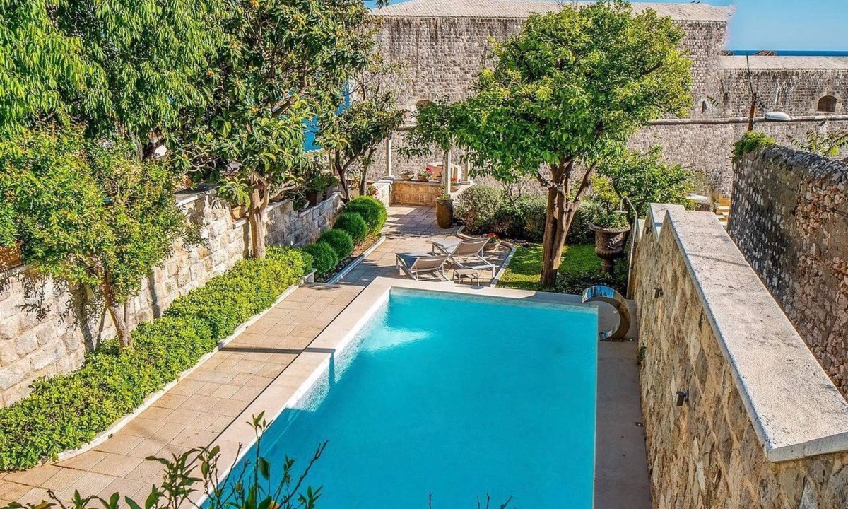 Ploce House | Luxury Villa Next to the City Walls for 8 Persons with Pool,Sauna,Gym
